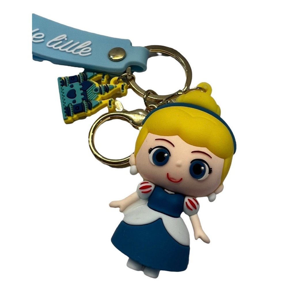 Cinderella PVC Keychain/Bag Clip - Picture 2 of 4